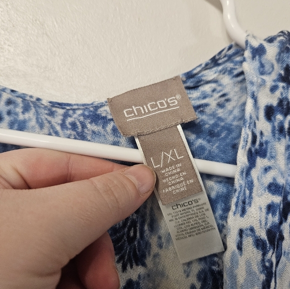 Chicos Blue And White Dolman Sleeve Sweater Cardigan! - Picture 2 of 5